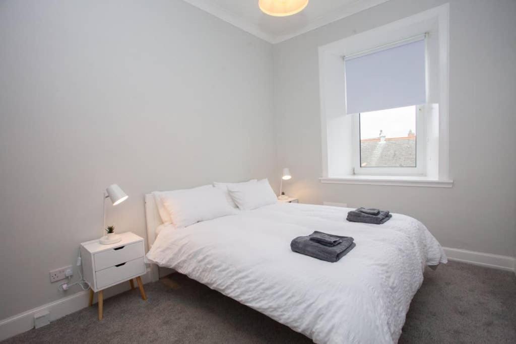 The Warwick Apartment Greenock Exterior foto